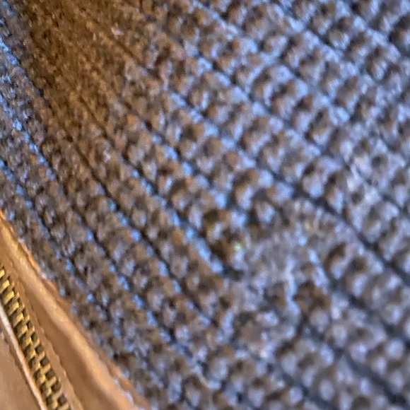 GUCCI Cardigan Sweater - Picture 10 of 15